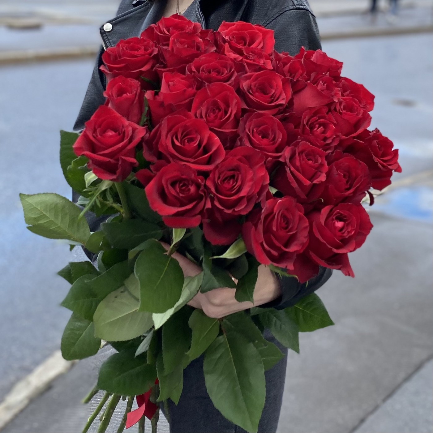 25 красных роз Эквадор 70 см